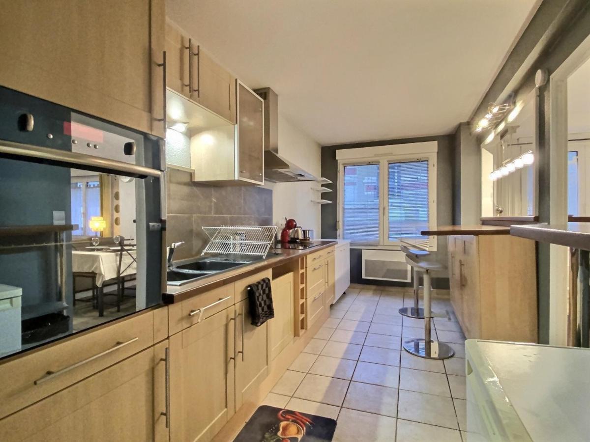 Parking & 100M2 En Plein Centre Ville Apartment แร็งส์ ภายนอก รูปภาพ