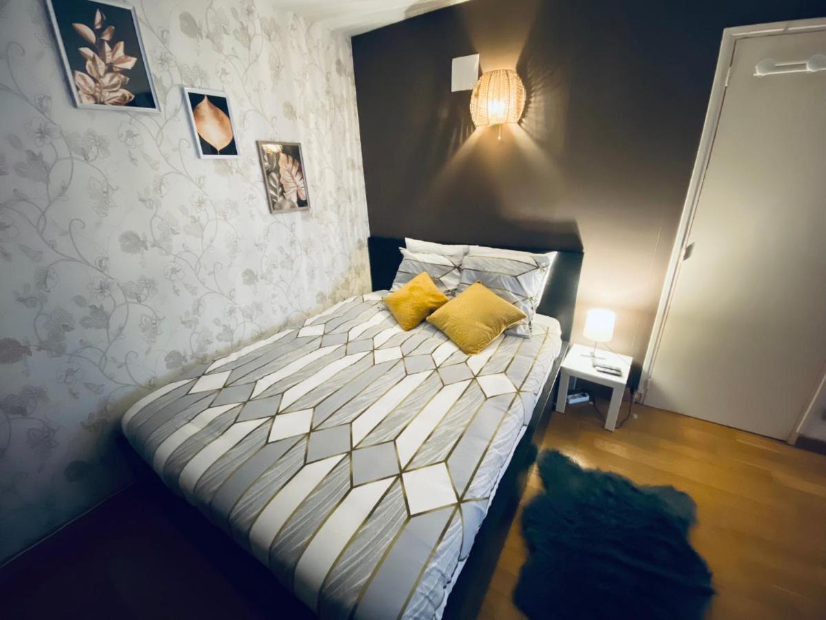 Parking & 100M2 En Plein Centre Ville Apartment แร็งส์ ภายนอก รูปภาพ