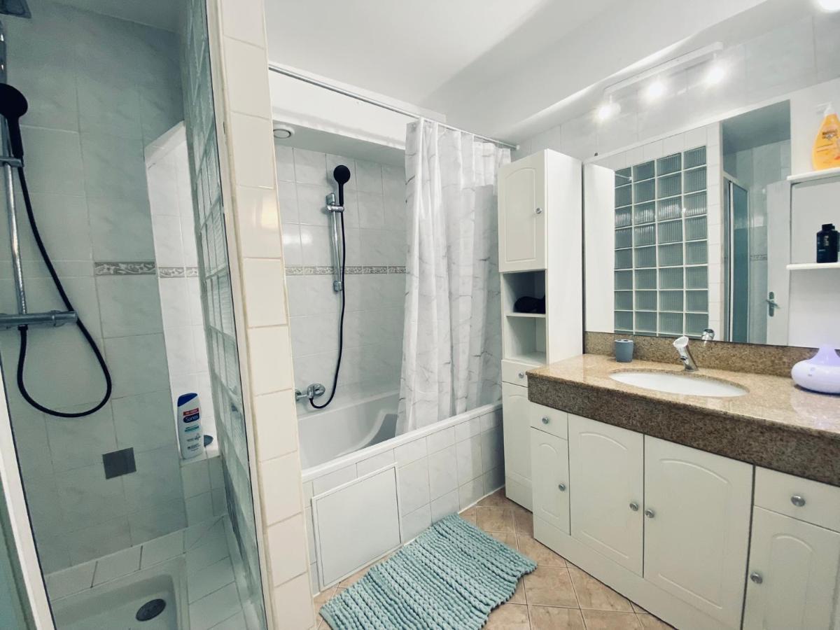 Parking & 100M2 En Plein Centre Ville Apartment แร็งส์ ภายนอก รูปภาพ