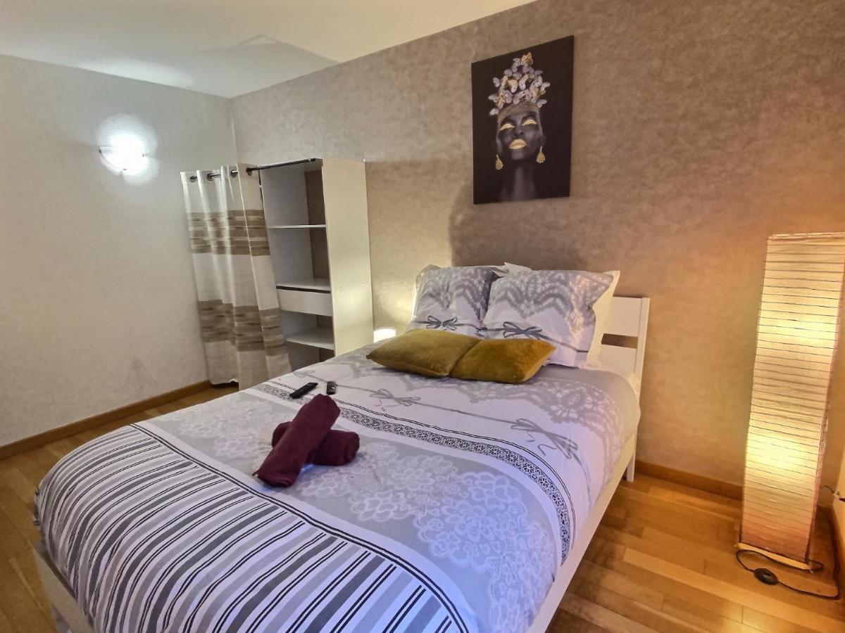 Parking & 100M2 En Plein Centre Ville Apartment แร็งส์ ภายนอก รูปภาพ