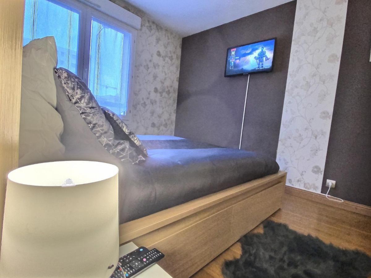 Parking & 100M2 En Plein Centre Ville Apartment แร็งส์ ภายนอก รูปภาพ