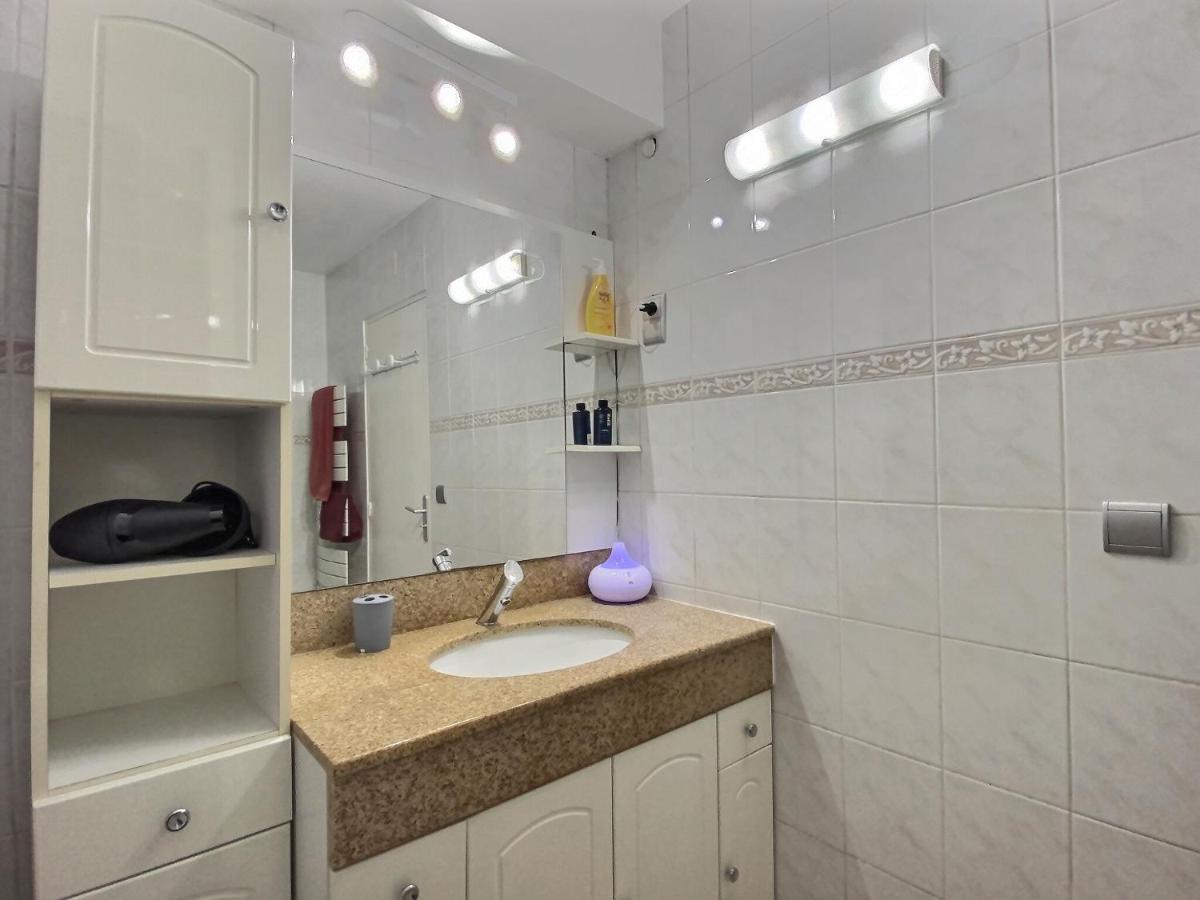 Parking & 100M2 En Plein Centre Ville Apartment แร็งส์ ภายนอก รูปภาพ