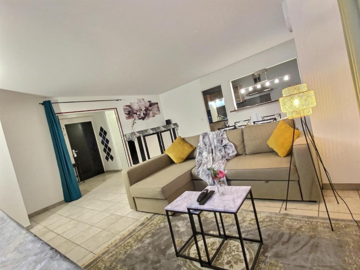 Parking & 100M2 En Plein Centre Ville Apartment แร็งส์ ภายนอก รูปภาพ